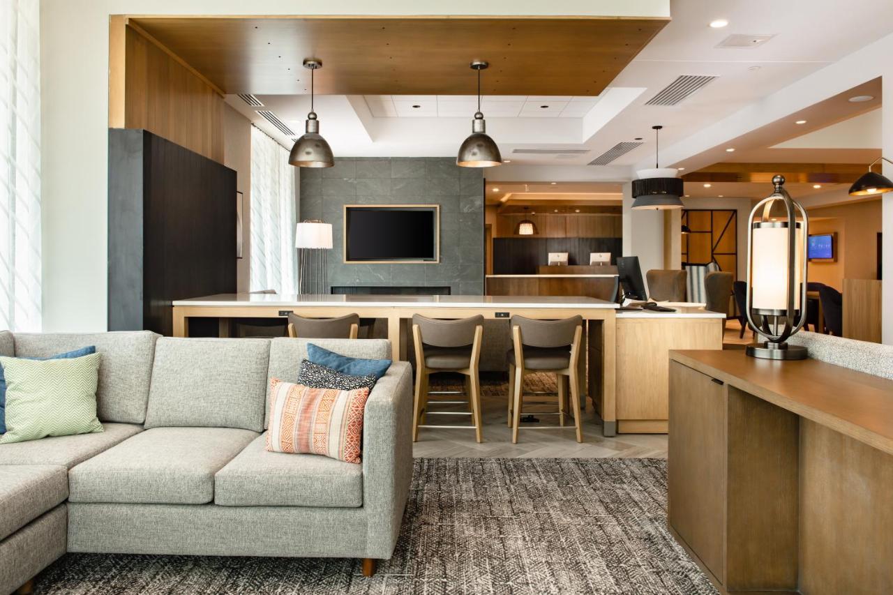 Staybridge Suites - Iowa City - Coralville By Ihg Zewnętrze zdjęcie