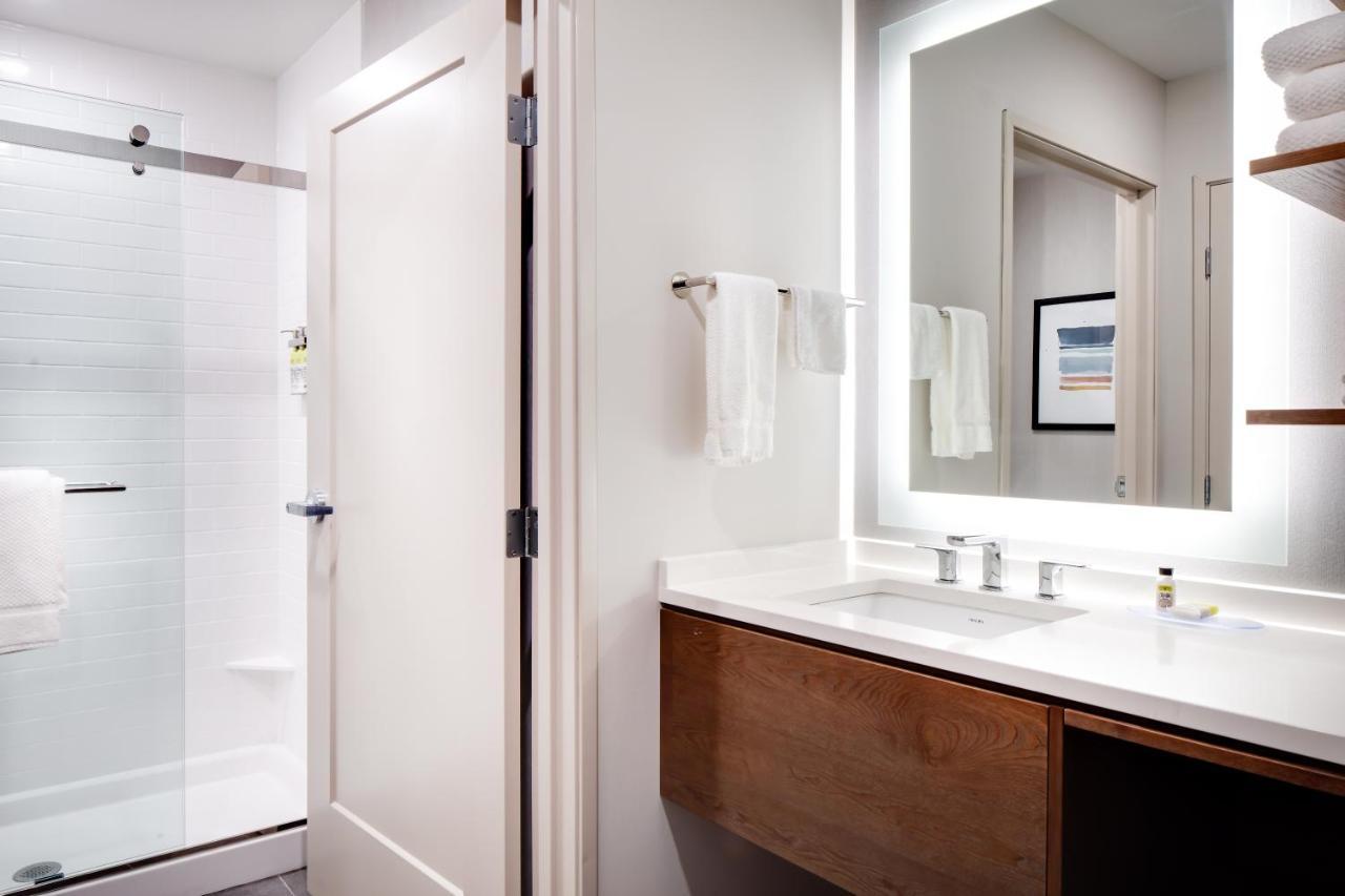 Staybridge Suites - Iowa City - Coralville By Ihg Zewnętrze zdjęcie