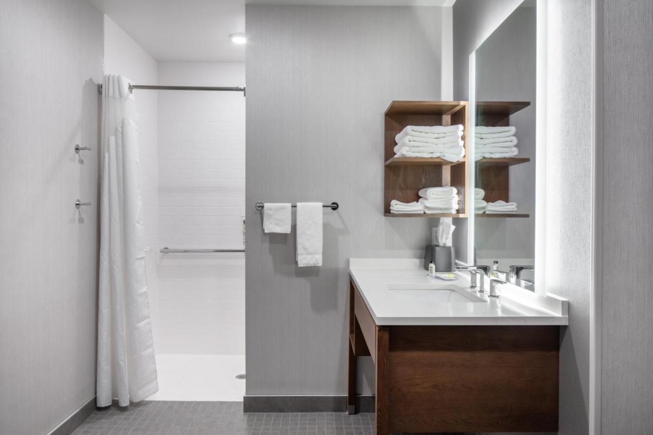 Staybridge Suites - Iowa City - Coralville By Ihg Zewnętrze zdjęcie