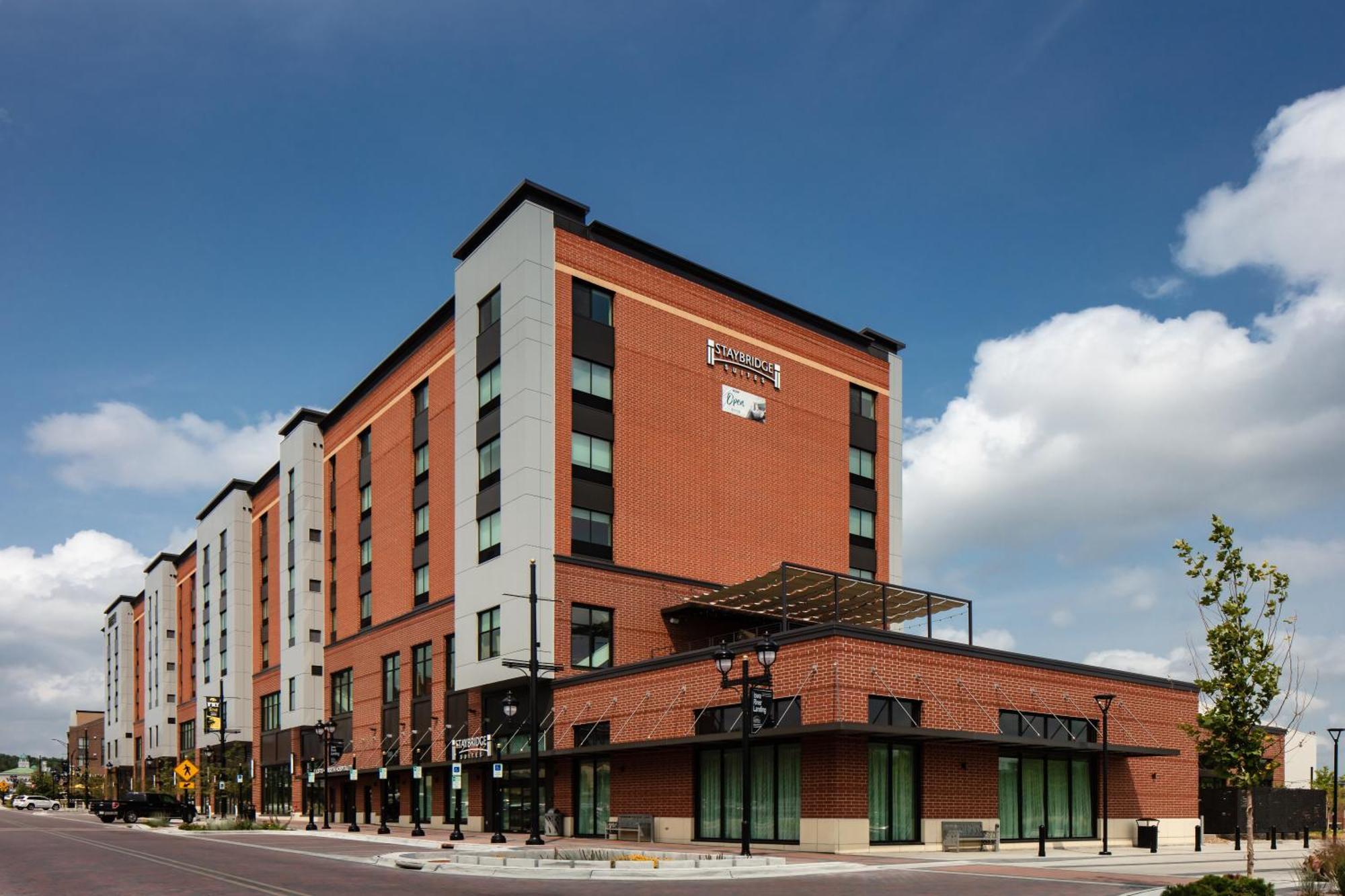 Staybridge Suites - Iowa City - Coralville By Ihg Zewnętrze zdjęcie